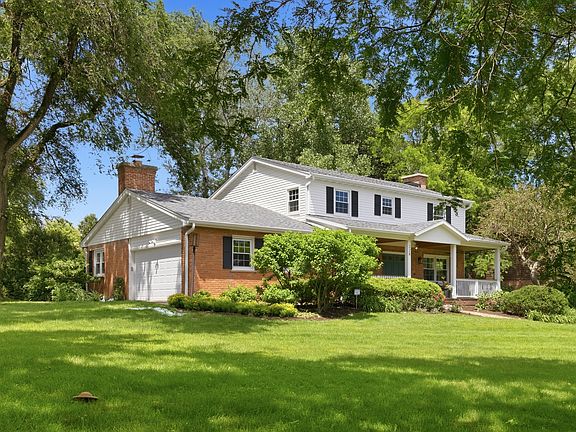 3rd image of 228 Stratford Ln