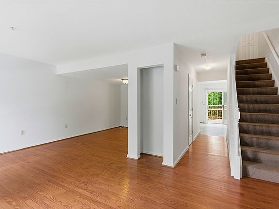 2nd image of 1033 Higgins Way #1