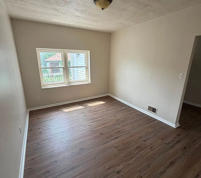 331-337 4th Ave