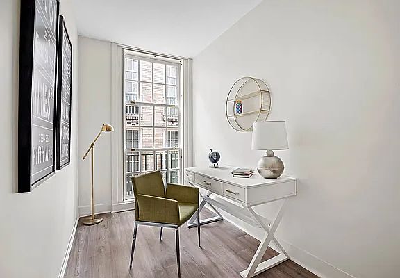 5th image of 509 E 77th St APT 5I