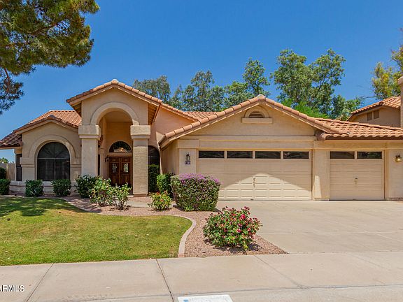 3rd image of 3330 S AMBROSIA Drive