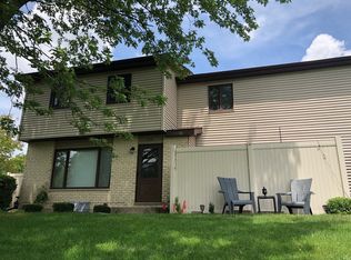 276 E Woodlawn Rd, New Lenox, IL 60451