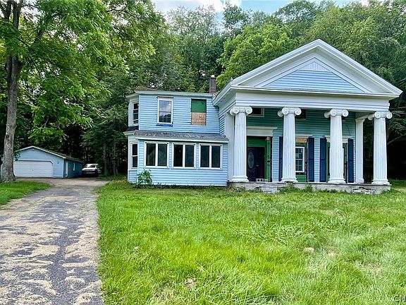 2nd image of 5549 Valley Rd