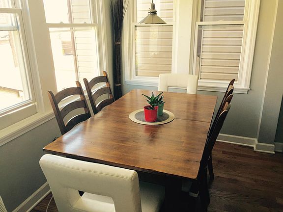 DINNING ROOM