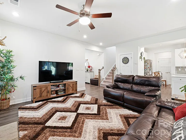 10129 Harvest Gold Dr — Photo 32