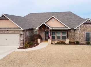 2241 Irondale Dr, Benton, AR 72019