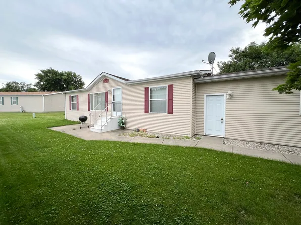 3706 E Wood Ct, Belvidere, IL 61008