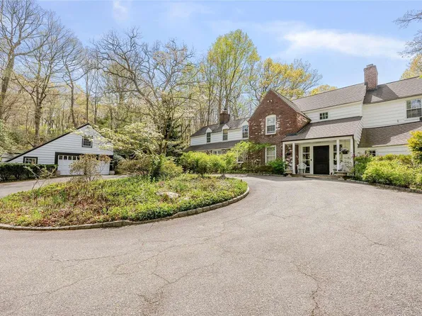 30 Shutter Lane, Oyster Bay Cove, NY 11771