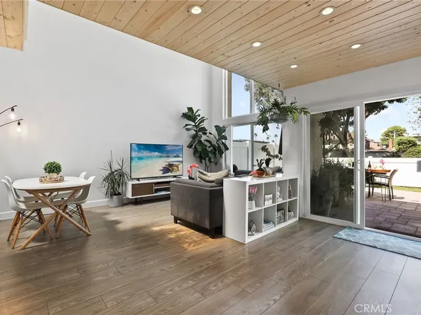 924 Van Ness Ct, Costa Mesa, CA 92626