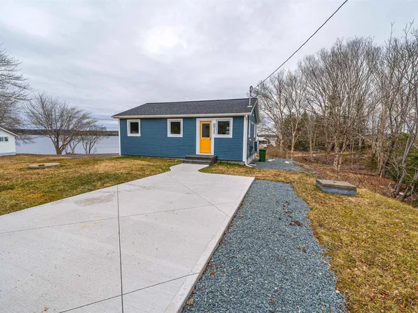 388 Upper Lakeville Rd, Halifax, NS B0J 2L0