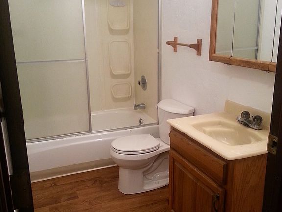 3rd image of 599 Sprucewood Rd #2