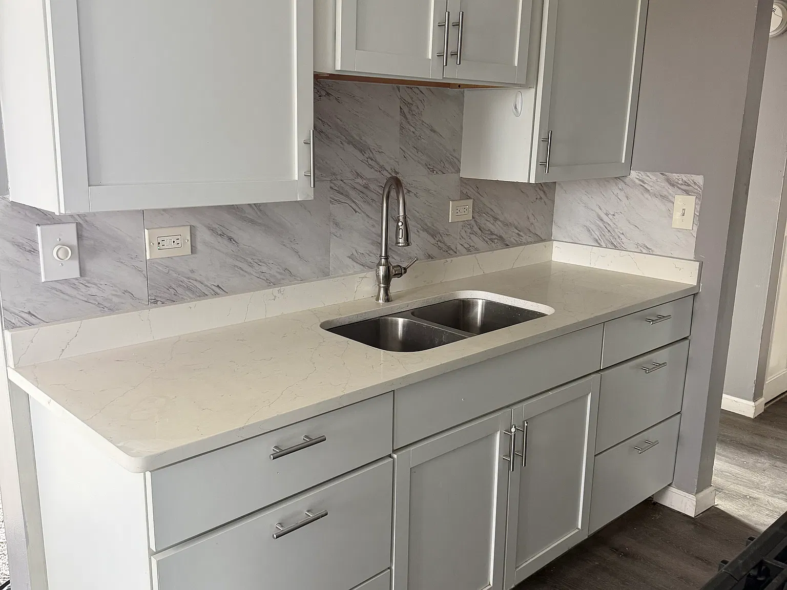 1 bed, 800 sqft, $1,600 — Photo 2