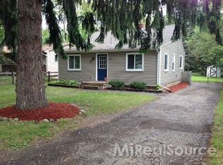 3271 Sutcliff Ave, West Bloomfield, MI 48324