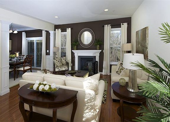 3rd image of 137 Stonehaven Dr