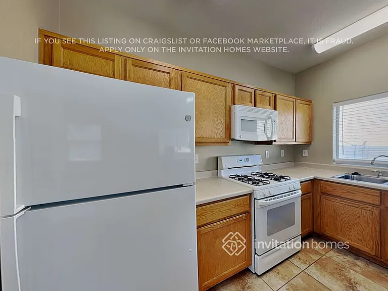 3025 Gary Cooper St #102 — Photo 8