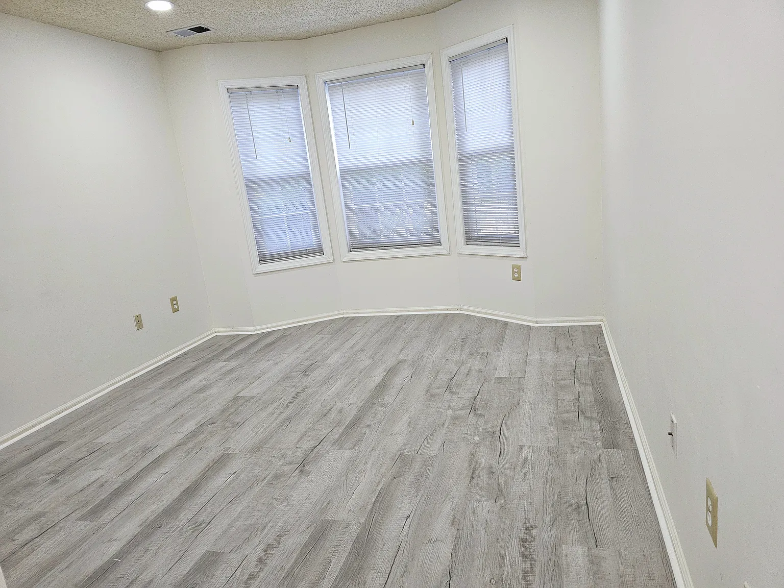 1 bed, $1,900 — Photo 4