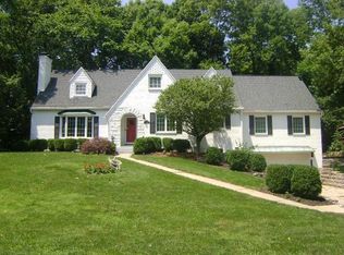 675 Garden Rd, Oakwood, OH 45419