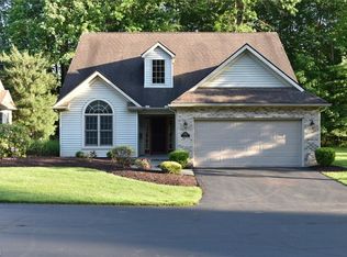 8466 Hitchcock Rd, Youngstown, OH 44512