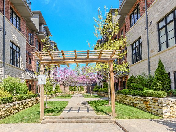 3rd image of 1145 Ossington Ave #1456983