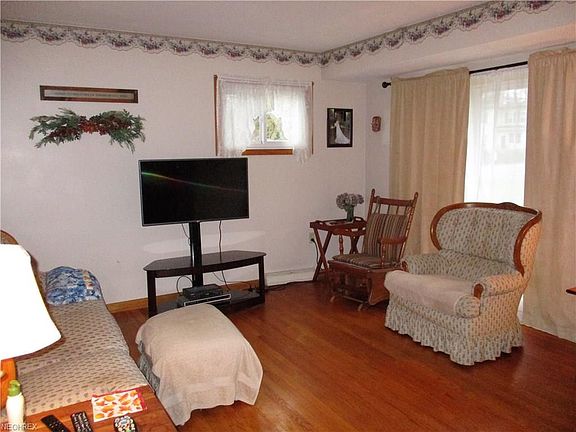5th image of 2803 E Center St #20