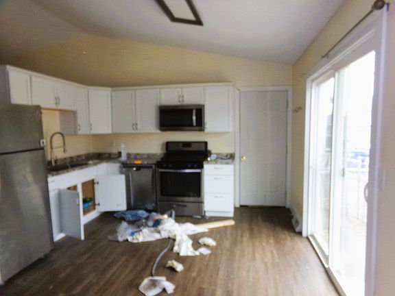 3rd image of 2125 44th St