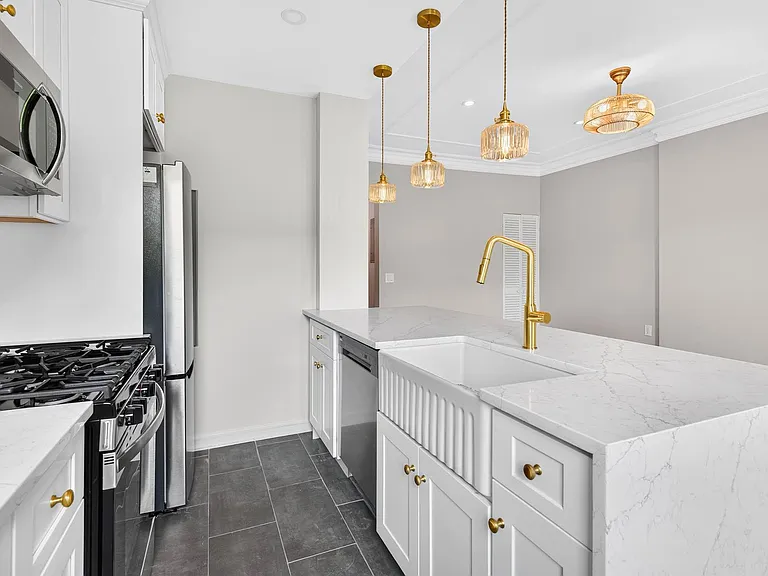 848 President St #3 — Photo 3