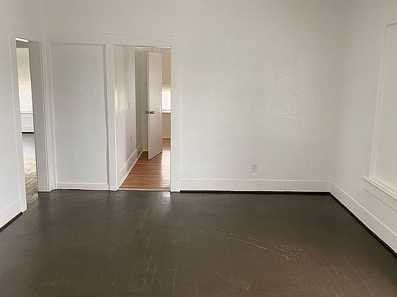 3rd image of 2500 Orange St