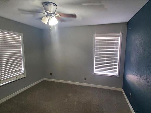 4th image of 1228 Meadowbrook Dr