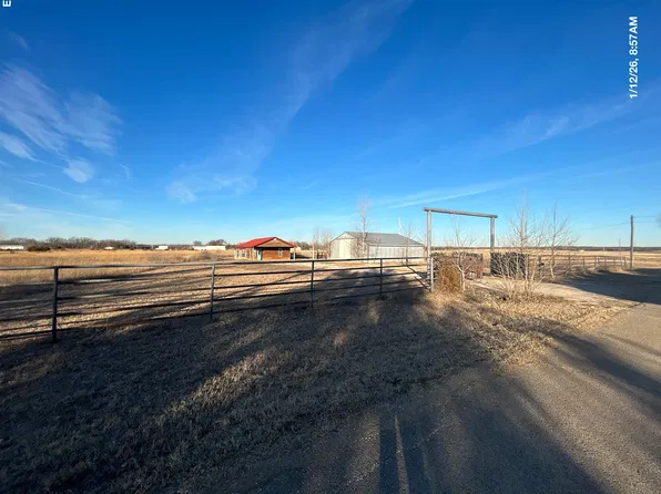 406 N Catherine St, Cherryvale, KS 67335