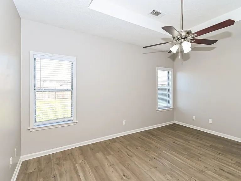 8116 Port Douglas Dr — Photo 11