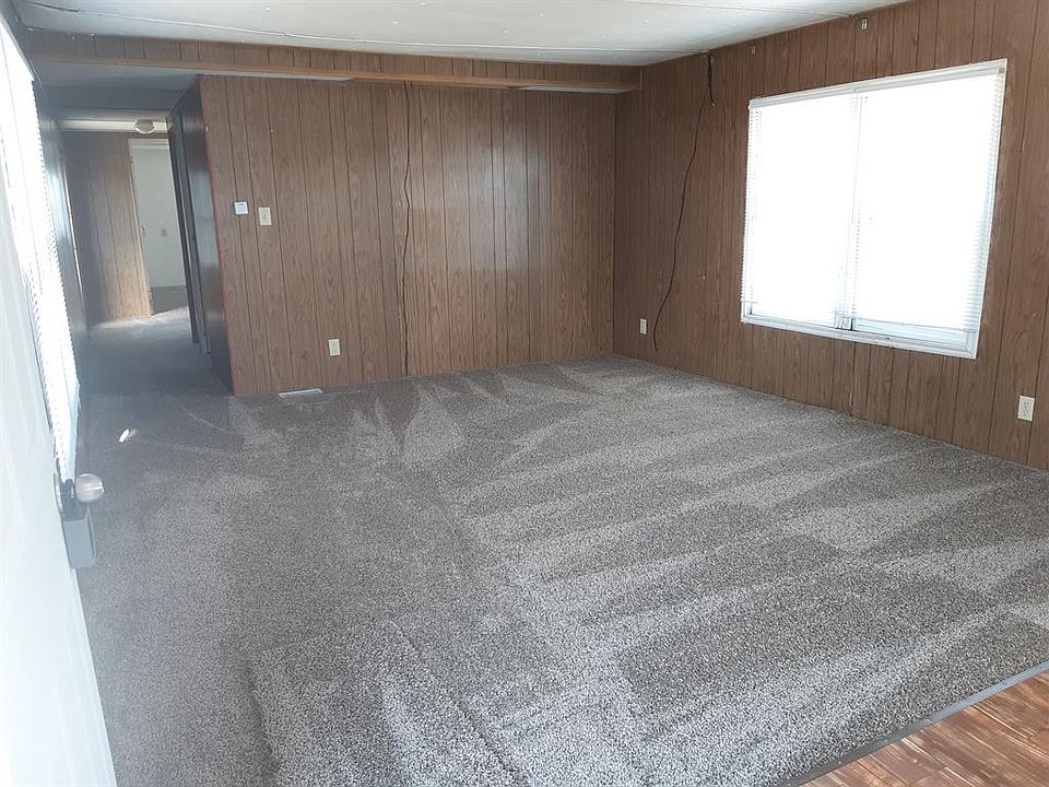1st image of 289 Nassau Dr #12