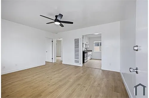 8414 S Figueroa St Photo 1
