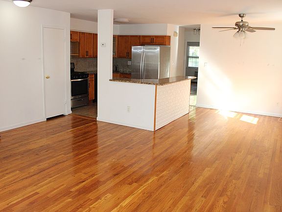 2nd image of 212-71 16th Ave #2