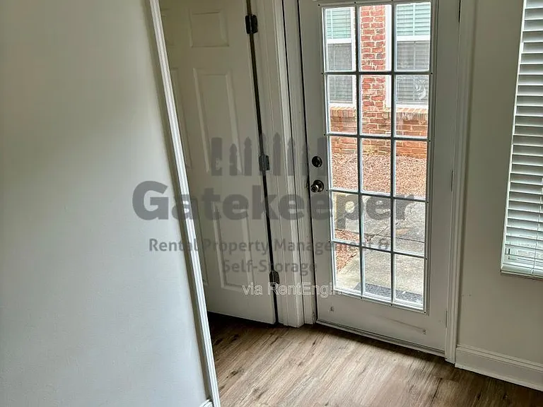 76 Intown Pl — Photo 3