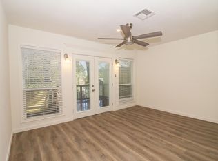 7 Woody Creek Dr #B, Conroe, TX 77301