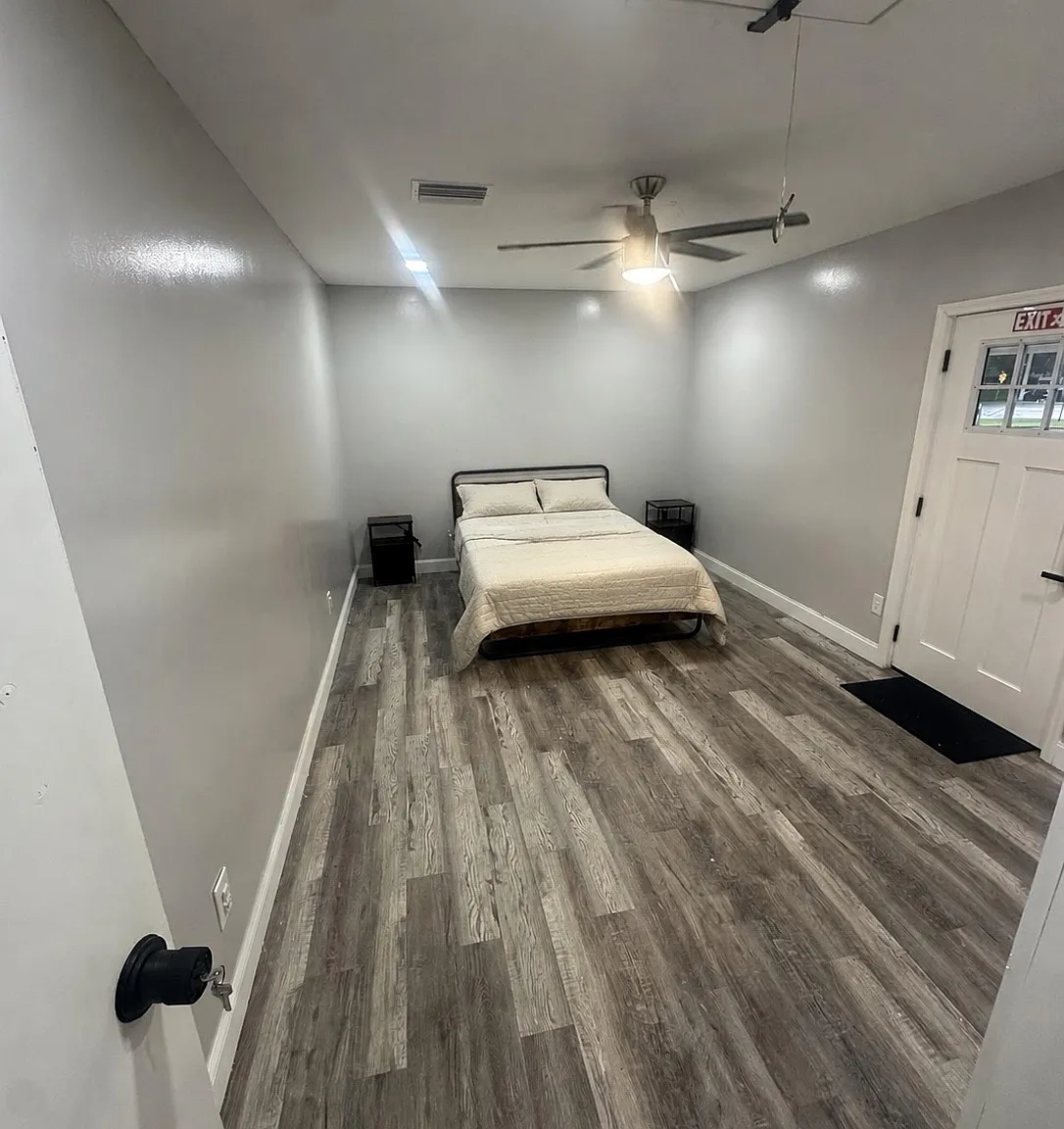 3 bed, 1236 sqft, $950 — Photo 1