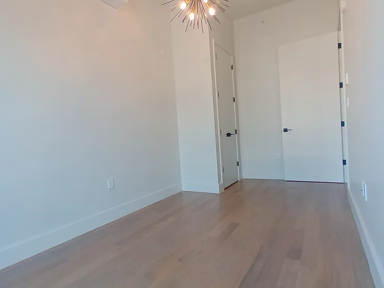 2708 Snyder Ave #301 — Photo 15