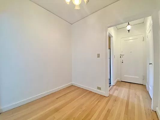 4th image of 34-40 70th St #4H