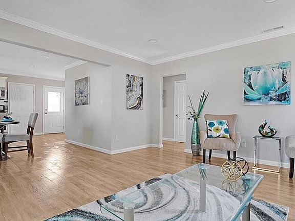 5th image of 3244 Humphrey Avenue