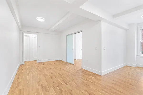 Rented by Compass | media 14