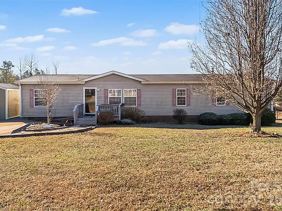 3rd image of 5013 Angelina Dr