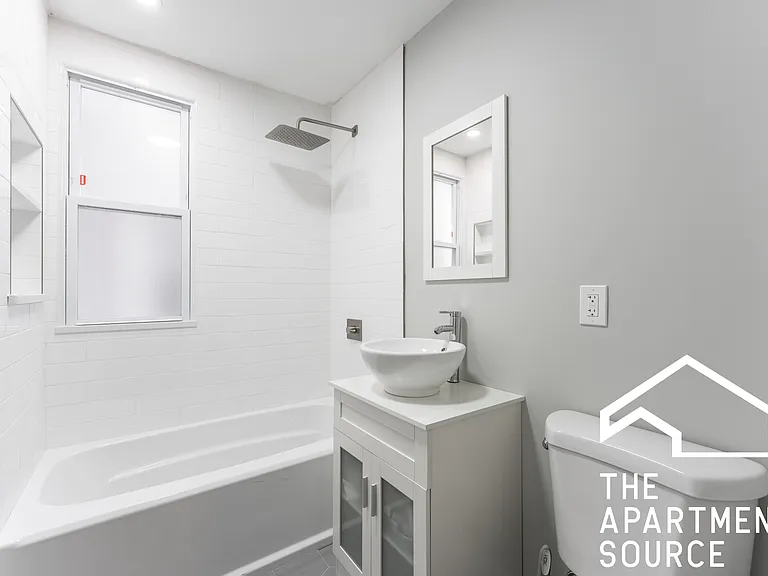 1923 N Pulaski Rd #1 — Photo 12