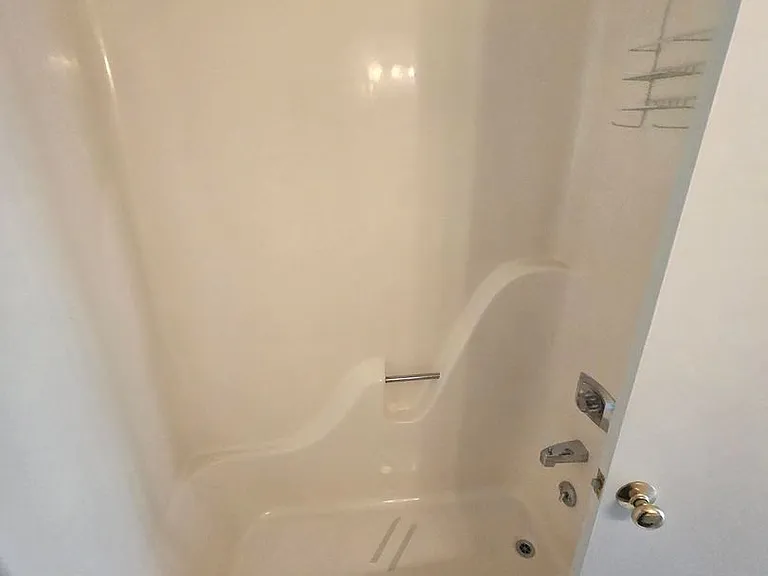 104 Hampton Ct — Photo 40