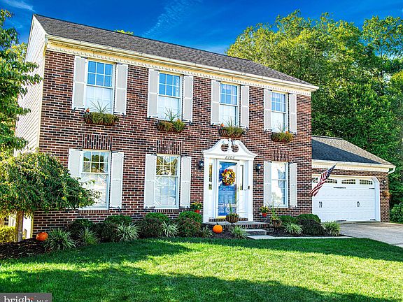 2nd image of 2306 Fox Chase Ct