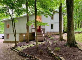 8287 S Robin Hood Dr, Trafalgar, IN