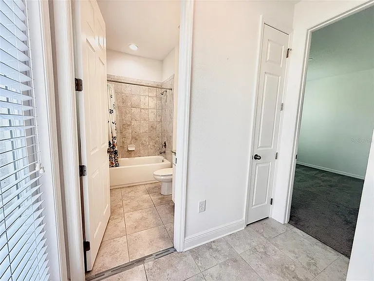 12189 Nouveau Ave — Photo 21