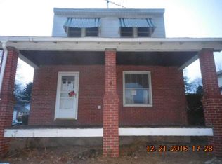 400 Woodside Ave, West Lawn, PA