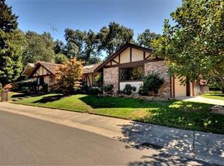2 Fox Oak Ct, Sacramento, CA 95831