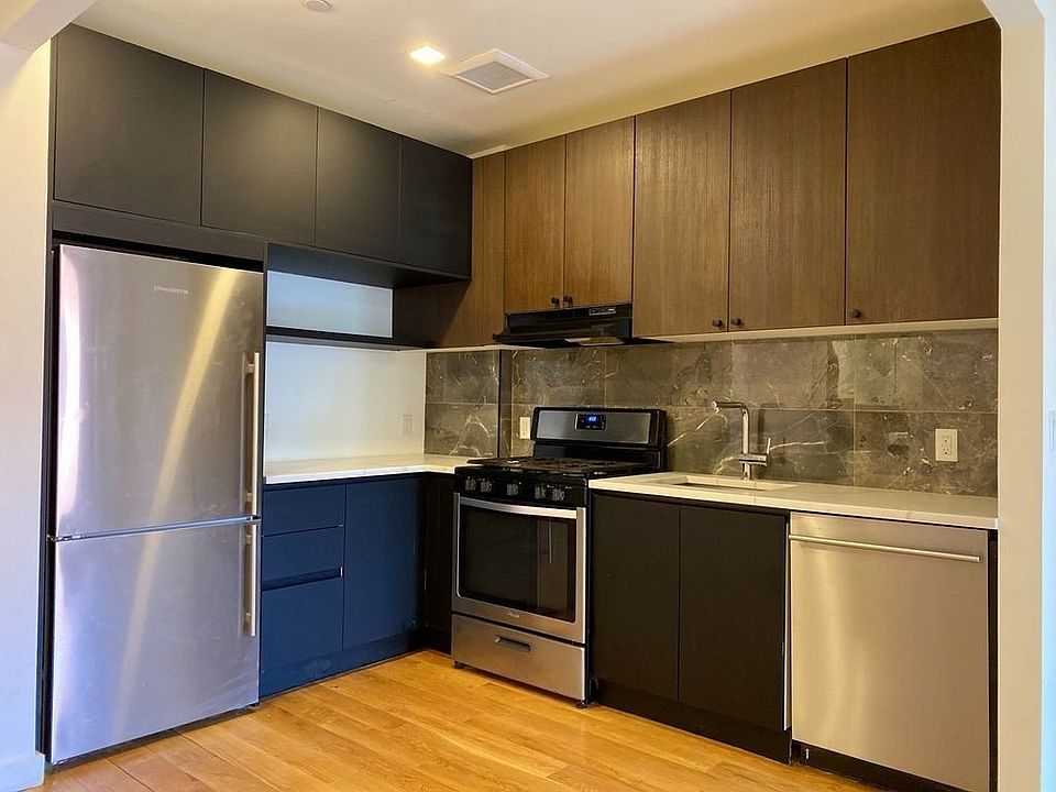 1st image of 25 E 19th St APT 4E