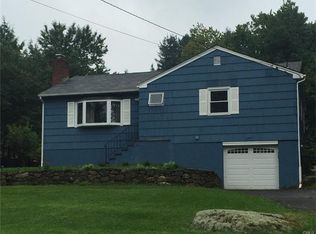 32 Harding Dr, Ridgefield, CT 06877